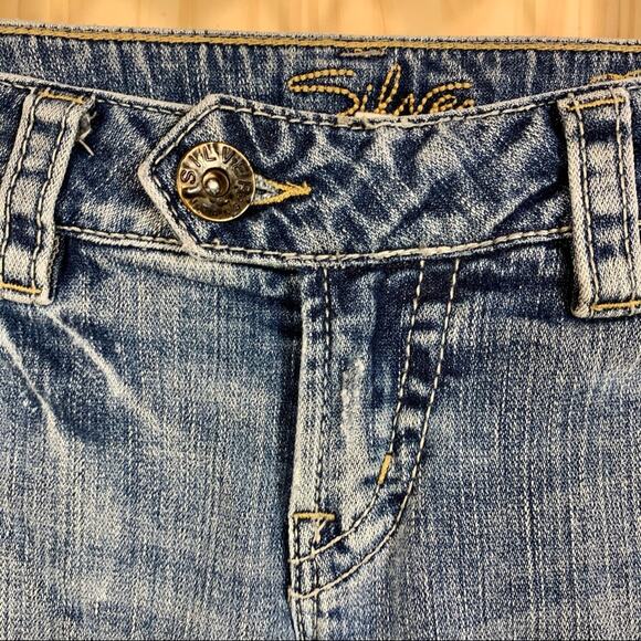 Silver Jeans TUESDAY Capris Womens Sz 28 Light Denim Cropped Embroidered Summer - Picture 5 of 10